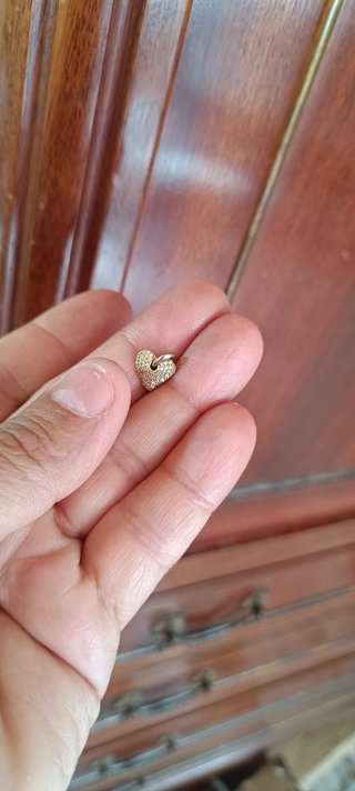 Ciondolo a goccia dorato