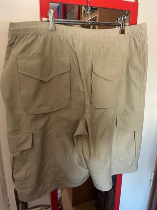 Pantaloncini da escursionismo Nike verde oliva