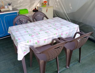 MESA DE RESINA PARA EXTERIOR