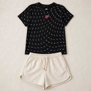 Set Nike ragazza: T-shirt + shorts