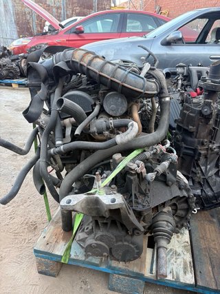Motor Ford 2.0 con caja se cambios