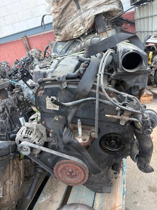 Motor Ford 2.0 con caja se cambios