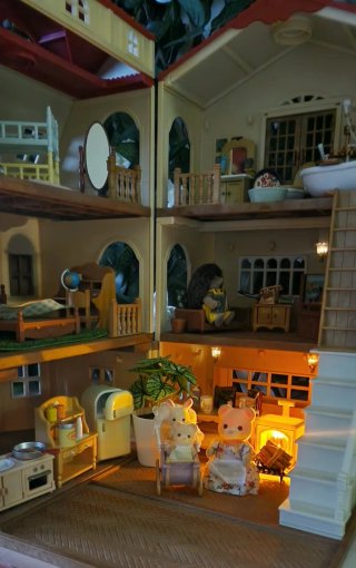 Casa Sylvanian Families Grande con Luces