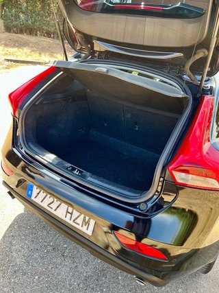 Volvo V40 2014