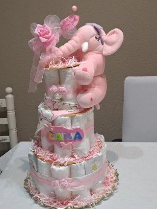 Pastel de pañales elefante rosa