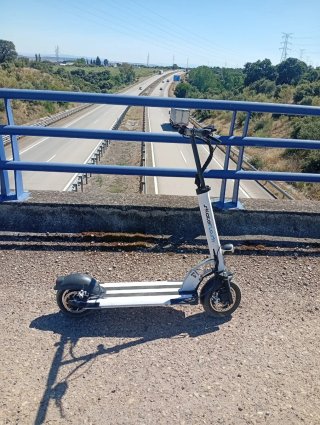 Patinete Eléctrico SkaterFlash Blanco