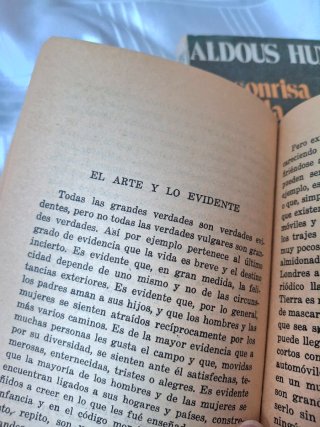 ALDOUS HUXLEY - Dos libros