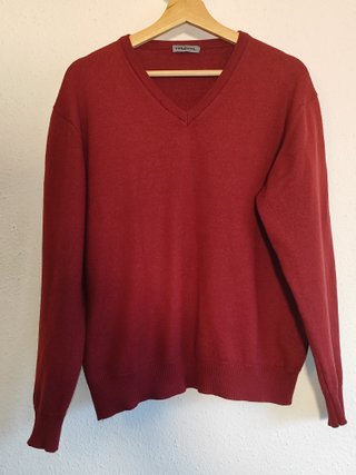 Jersey MCM Lana Rojo Cuello Pico Talla M
