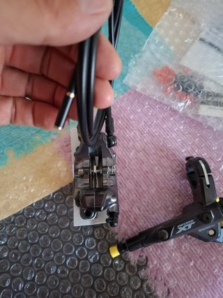 Freno delantero Shimano XT M8100/8120