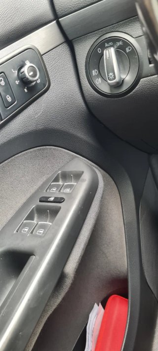 Volkswagen Touran 2011