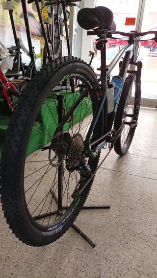 MTB 29 Fox 32 Rhythm + Shimano Deore 1x10
