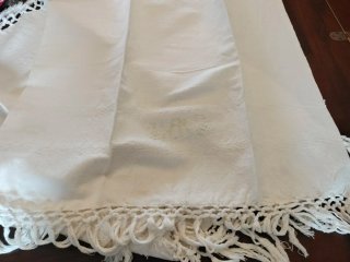 2 Tovaglie Vintage Ricamate con Frange