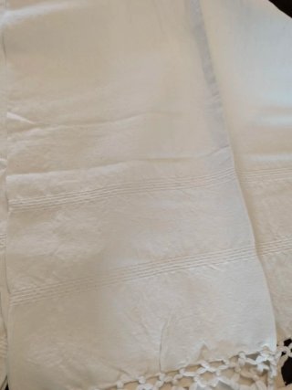 2 Tovaglie Vintage Ricamate con Frange