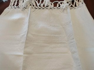 2 Tovaglie Vintage Ricamate con Frange