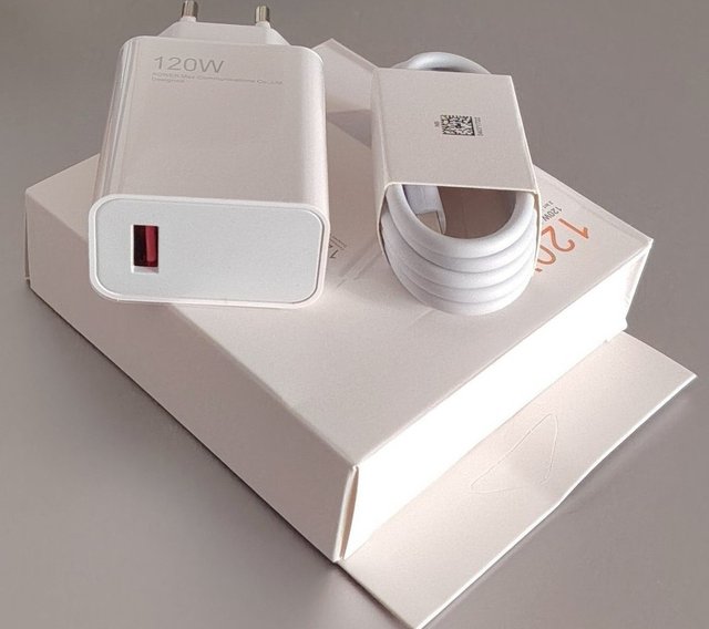 Caricabatterie 120W a ricarica rapida con cavo USB tipo C
