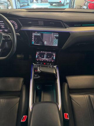Audi e-tron Advanced 55 quattro