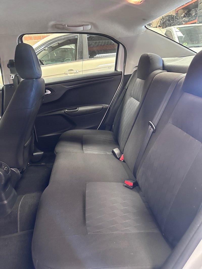 Citroën C-Élysée 1.6 BlueHDi Exclusive 2016, foto 12
