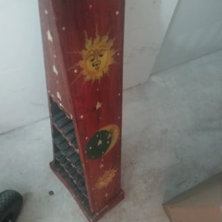 Estantería Pirámide CDs Decorada
