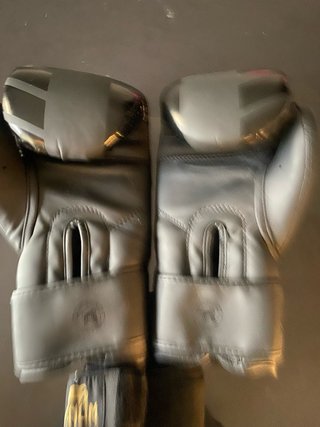 Guantes Boxeo Venum + Vendas Sin Usar