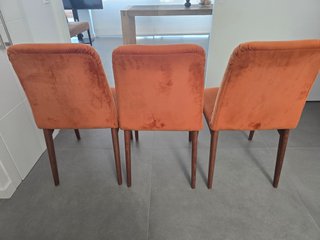 3 Sillas Diseño Terciopelo Naranja muy cómodas