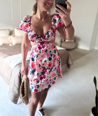 Vestido floral manguitas abullonadas Nuevo