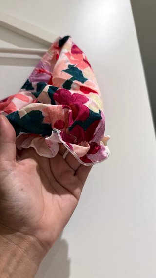 Vestido floral manguitas abullonadas Nuevo