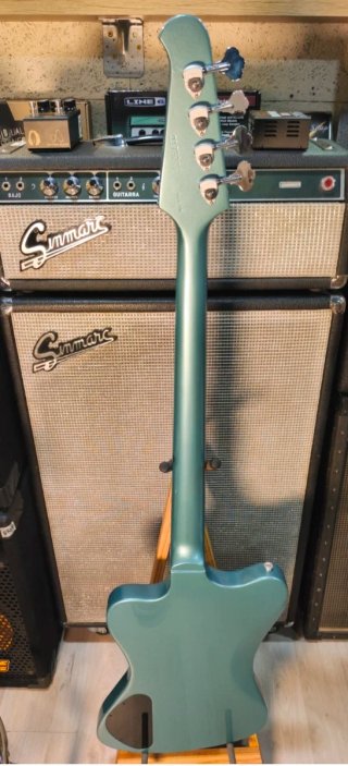 Gibson Thunderbird Non Reverse Pelham Blue Bass