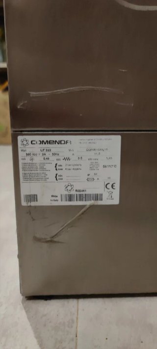 Lavastoviglie professionale Comenda LF322