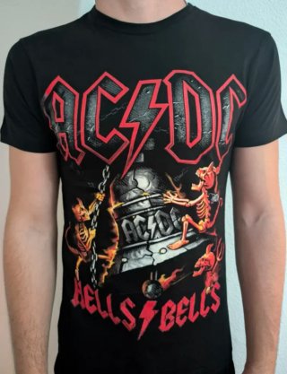 CAMISETA NEGRA NUEVA en talla M = S / AC&DC
