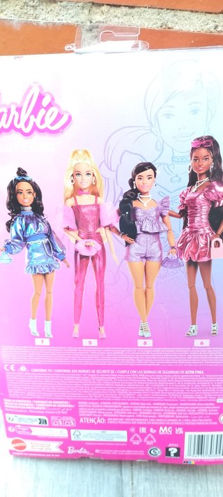 Muñeca Barbie Deluxe Style Fashion #8