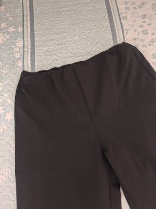 Pantalón negro ancho