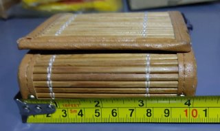 Mini bolso de bambu con espejo