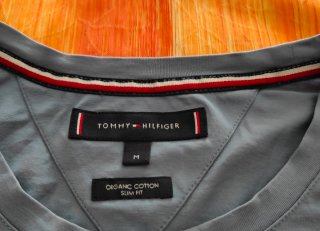 Camiseta Tommy Hilfiger Slim Fit Gris Talla M