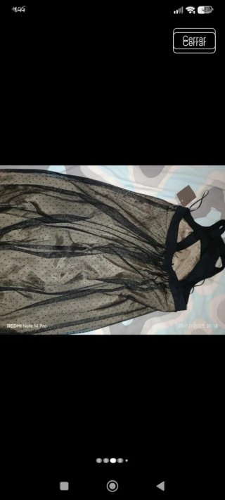 Vestido de verano negro y beige