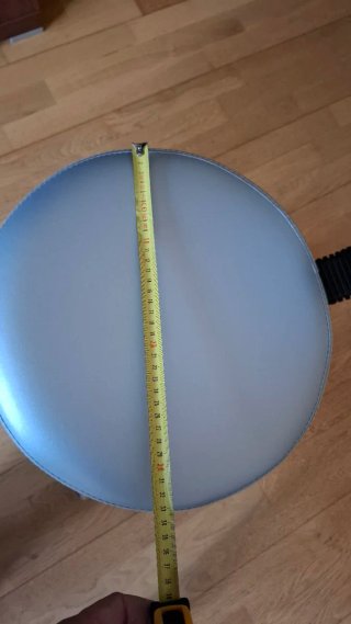 Silla / Taburete con respaldo y elevacion a gas