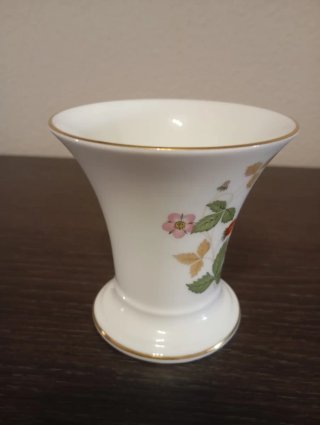 BONITO JARRÓN PEQUEÑO DE PORCELANA, WEDGWOOD