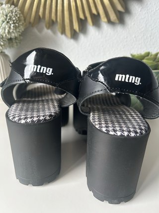 Sandalias Mustang Talla 37 Cuña Alta