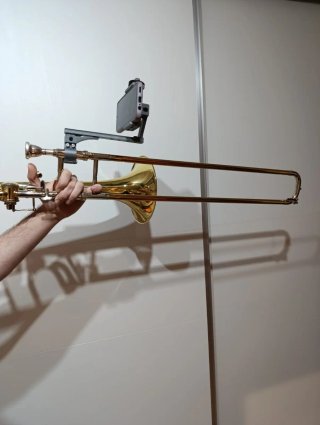 ATRIL DE TROMBÓN PARA EBOOK / KINDLE / KOBO