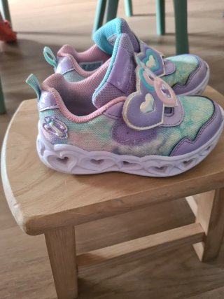Zapatillas Skechers Corazones Niña Talla 24