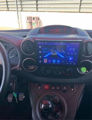 Pantalla 9' Apple CarPlay