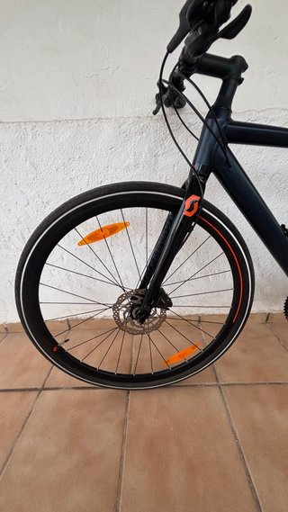 Bicicleta Gravel Negra