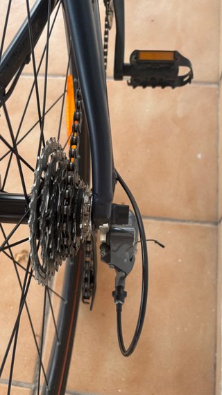 Bicicleta Gravel Negra