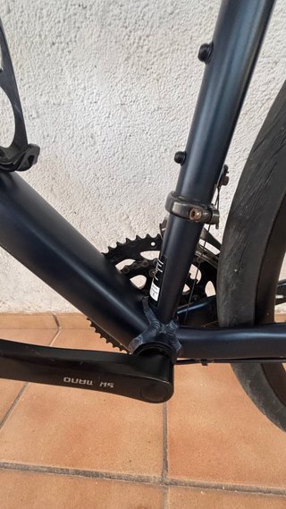 Bicicleta Gravel Negra