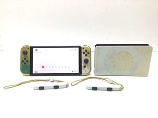 E1203082-0 NINTENDO SWITCH OLED EDICION THE LEGEND