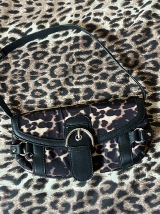 Bolso de mano estampado leopardo