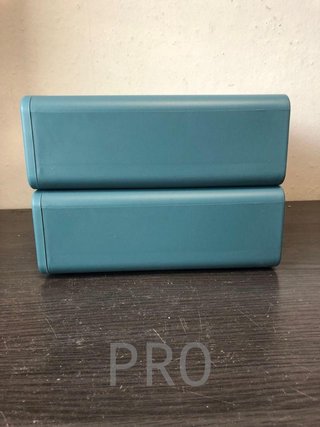 2 Cassetti in plastica impilabili
