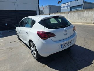 Opel Astra 2010