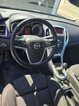 Opel Astra 2010