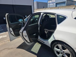 Opel Astra 2010