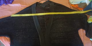 Cárdigan negro de punto